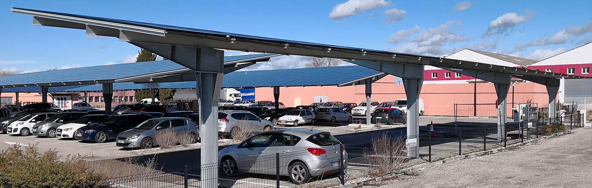 Parking McCormick à Monteux exploitation Coruscant - Ombrieres solaires